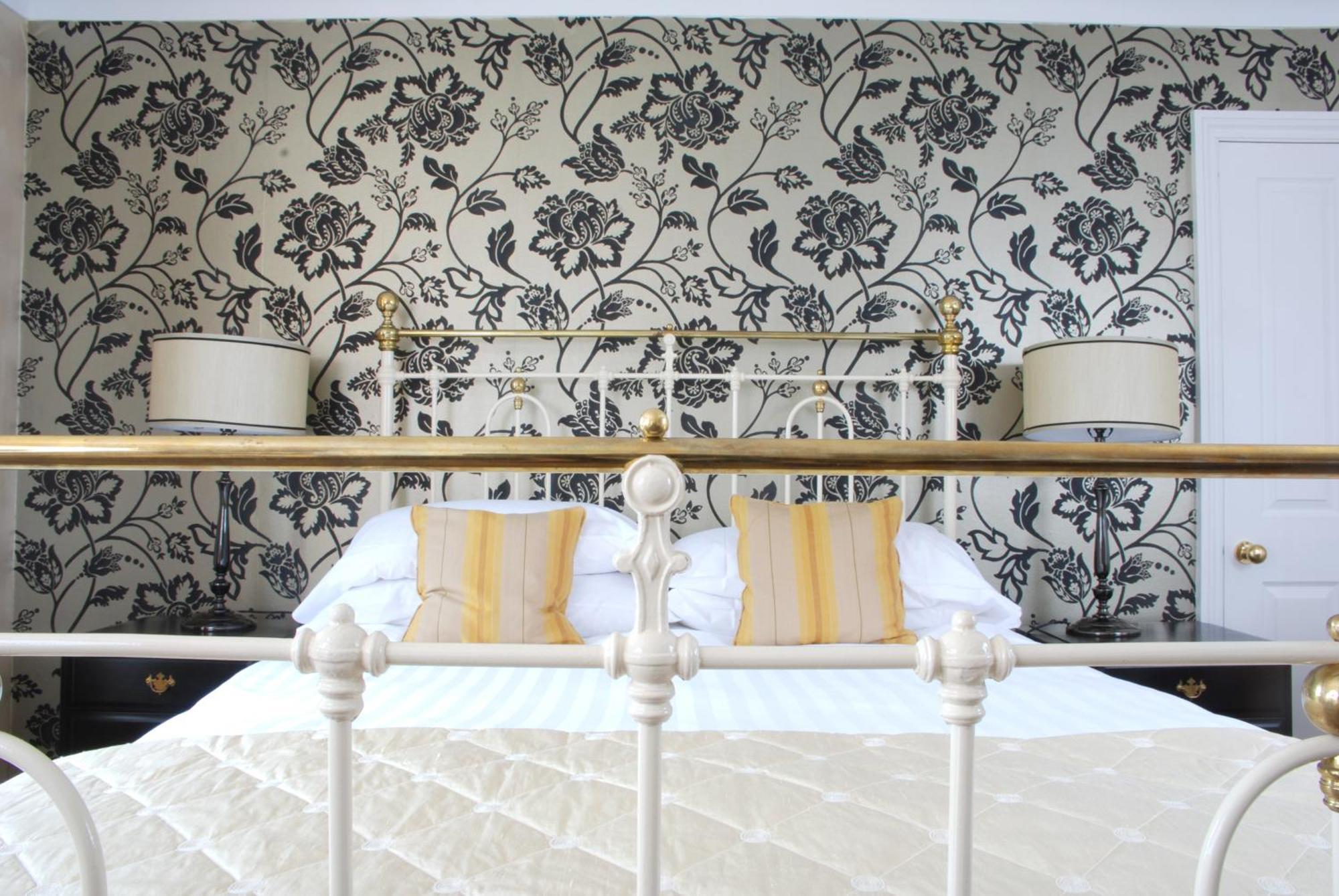 The Lake Country House Hotel & Spa Llangammarch Wells Exterior photo